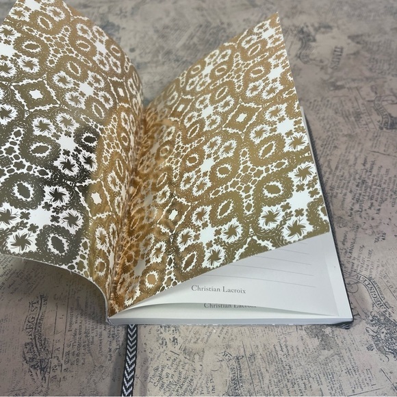 Christian Lacroix Papier A5 Journal, Gold Paseo Pattern - Picture 8 of 10